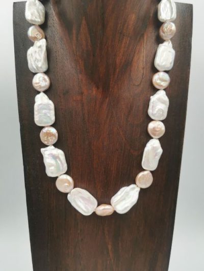 rectangular-baroque-and-coin-pearl-necklace