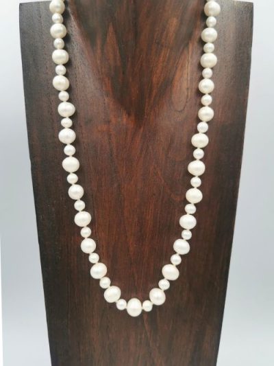 long-white-pearl-necklace